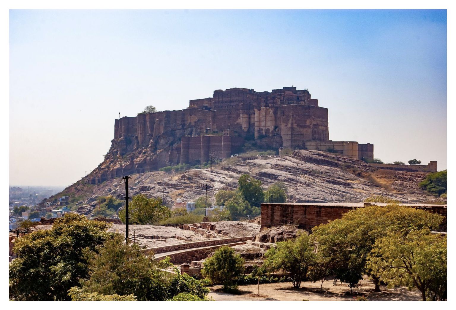 Meherangarh-Fort auf dem Hügel