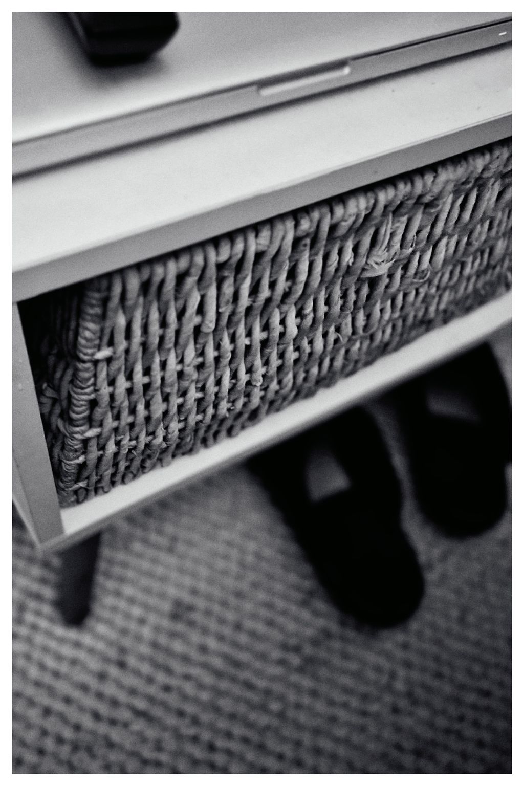 Pantoffeln unterm Tisch (83/365)